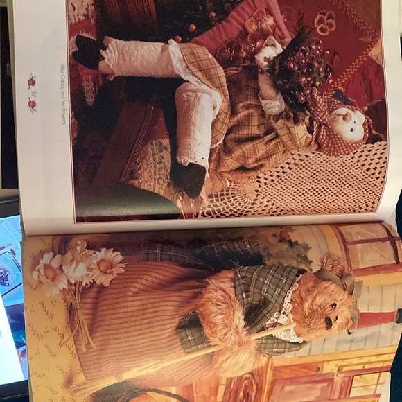 Two-Hour Teddy Bears Book by Anna Louise Crane - Picture 13 of 14